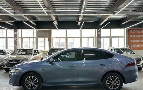 BYD Qin, 2024 год, 1 700 000 рублей, 6 фотография