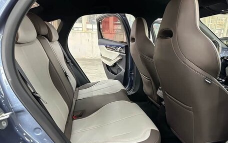 BYD Qin, 2024 год, 1 700 000 рублей, 17 фотография