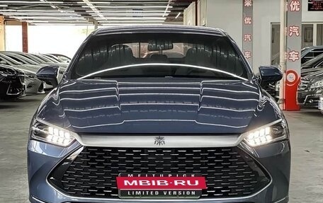 BYD Qin, 2024 год, 1 700 000 рублей, 3 фотография