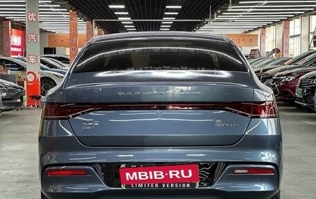 BYD Qin, 2024 год, 1 700 000 рублей, 4 фотография