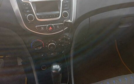 Hyundai Solaris II рестайлинг, 2014 год, 720 000 рублей, 6 фотография