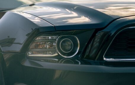 Ford Mustang VI рестайлинг, 2013 год, 1 997 000 рублей, 8 фотография