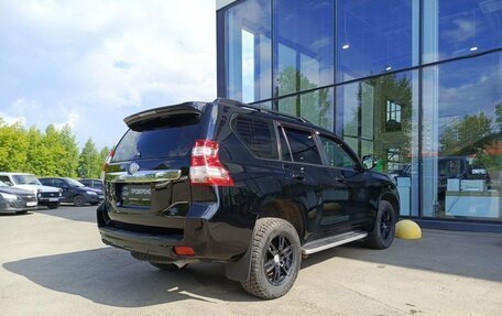 Toyota Land Cruiser Prado 150 рестайлинг 2, 2014 год, 3 588 000 рублей, 6 фотография