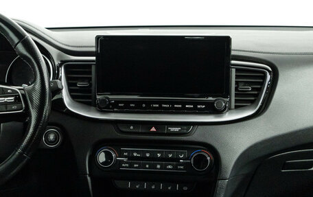 KIA cee'd III, 2021 год, 2 365 000 рублей, 15 фотография