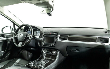 Volkswagen Touareg III, 2016 год, 2 599 777 рублей, 9 фотография