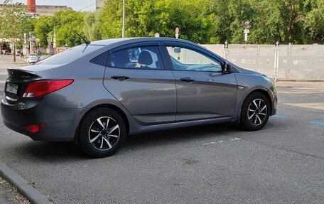 Hyundai Solaris II рестайлинг, 2015 год, 630 000 рублей, 5 фотография