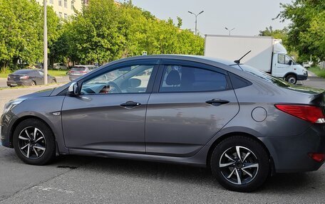 Hyundai Solaris II рестайлинг, 2015 год, 630 000 рублей, 7 фотография