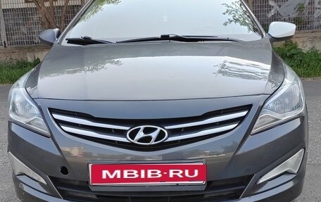 Hyundai Solaris II рестайлинг, 2015 год, 630 000 рублей, 11 фотография