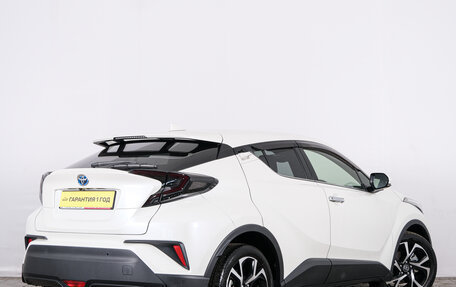Toyota C-HR I рестайлинг, 2017 год, 1 999 000 рублей, 6 фотография