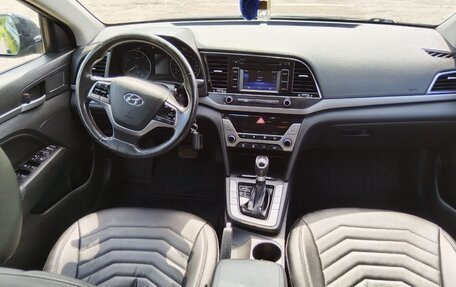 Hyundai Elantra VI рестайлинг, 2017 год, 1 640 000 рублей, 7 фотография