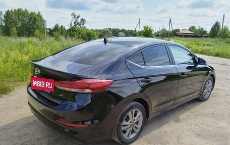 Hyundai Elantra VI рестайлинг, 2017 год, 1 640 000 рублей, 6 фотография
