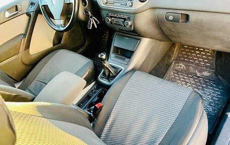 Volkswagen Tiguan I, 2010 год, 859 000 рублей, 23 фотография