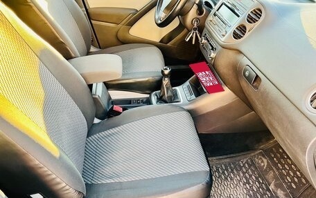 Volkswagen Tiguan I, 2010 год, 859 000 рублей, 25 фотография