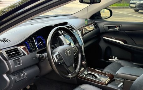 Toyota Camry, 2015 год, 2 100 000 рублей, 10 фотография