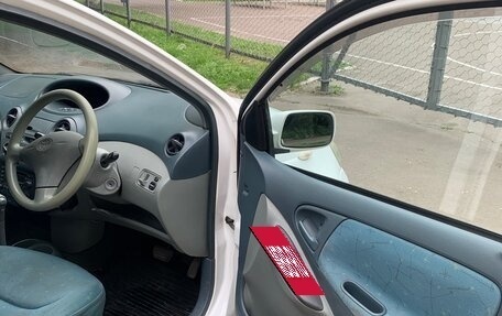 Toyota Vitz, 2000 год, 310 000 рублей, 6 фотография