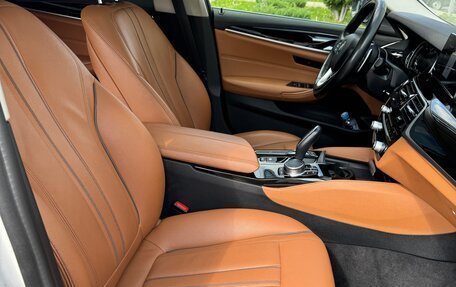 BMW 5 серия, 2018 год, 3 077 000 рублей, 30 фотография