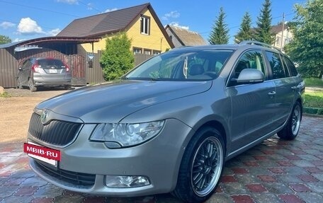 Skoda Superb III рестайлинг, 2012 год, 1 400 000 рублей, 3 фотография