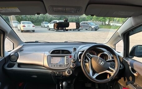Honda Fit III, 2009 год, 690 000 рублей, 26 фотография