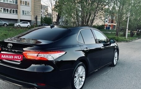 Toyota Camry, 2018 год, 2 990 000 рублей, 11 фотография