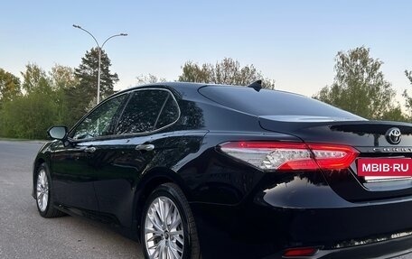 Toyota Camry, 2018 год, 2 990 000 рублей, 18 фотография