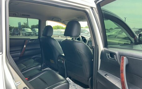 Toyota Highlander III, 2012 год, 2 729 000 рублей, 17 фотография