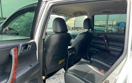 Toyota Highlander III, 2012 год, 2 729 000 рублей, 18 фотография