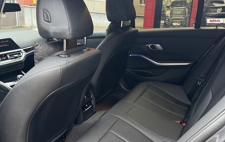 BMW 3 серия, 2020 год, 2 900 000 рублей, 10 фотография