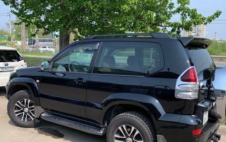 Toyota Land Cruiser Prado 120 рестайлинг, 2007 год, 2 050 000 рублей, 3 фотография
