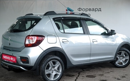 Renault Sandero II рестайлинг, 2022 год, 1 300 000 рублей, 3 фотография