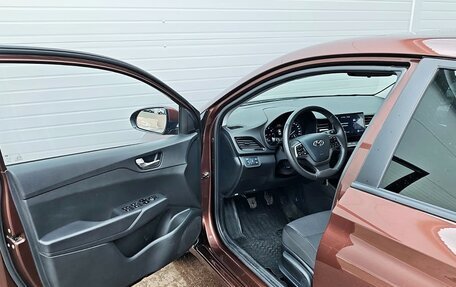 Hyundai Solaris II рестайлинг, 2021 год, 1 500 000 рублей, 25 фотография
