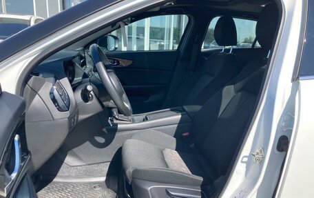 Mazda CX-4, 2022 год, 2 290 000 рублей, 10 фотография