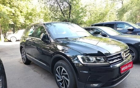 Volkswagen Tiguan II, 2018 год, 2 200 000 рублей, 1 фотография
