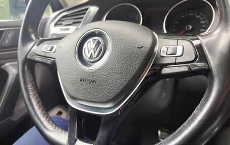 Volkswagen Tiguan II, 2018 год, 2 200 000 рублей, 5 фотография