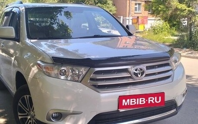 Toyota Highlander III, 2010 год, 1 930 000 рублей, 1 фотография