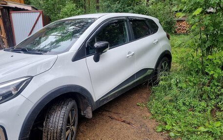 Renault Kaptur I рестайлинг, 2019 год, 1 600 000 рублей, 11 фотография