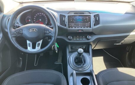 KIA Sportage III, 2012 год, 1 050 000 рублей, 11 фотография