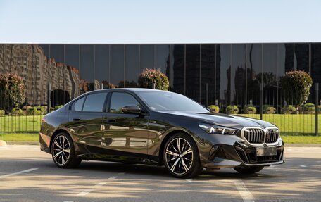 BMW 5 серия, 2024 год, 7 950 000 рублей, 1 фотография