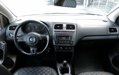 Volkswagen Polo VI (EU Market), 2015 год, 896 000 рублей, 10 фотография