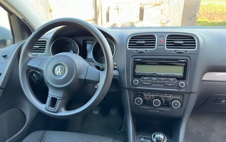 Volkswagen Golf VI, 2011 год, 730 000 рублей, 2 фотография