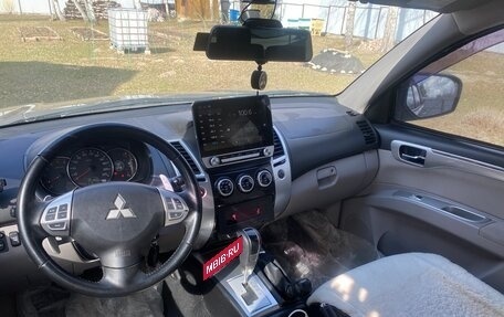 Mitsubishi Pajero Sport II рестайлинг, 2012 год, 1 580 000 рублей, 2 фотография