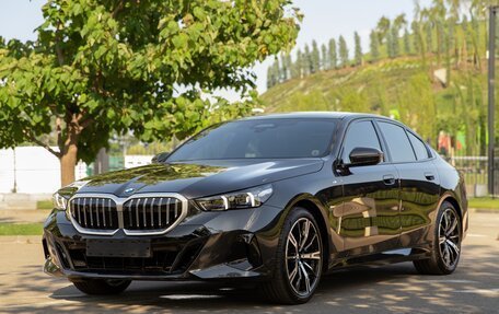 BMW 5 серия, 2024 год, 7 950 000 рублей, 3 фотография