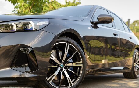 BMW 5 серия, 2024 год, 7 950 000 рублей, 8 фотография