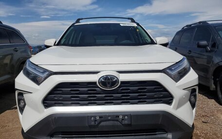 Toyota RAV4, 2024 год, 3 210 000 рублей, 2 фотография