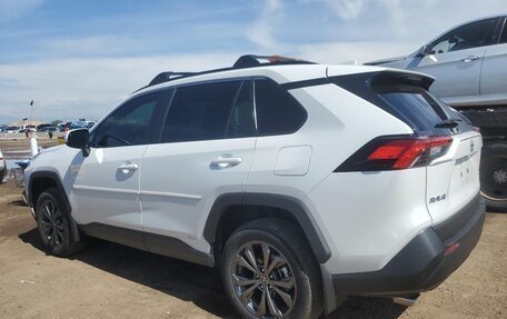 Toyota RAV4, 2024 год, 3 210 000 рублей, 4 фотография