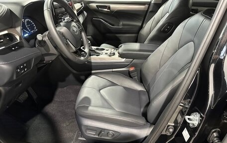 Toyota Highlander, 2025 год, 4 890 000 рублей, 12 фотография