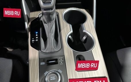 Toyota Highlander, 2025 год, 4 890 000 рублей, 18 фотография