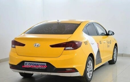 Hyundai Elantra VI рестайлинг, 2019 год, 1 050 000 рублей, 4 фотография