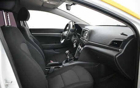 Hyundai Elantra VI рестайлинг, 2019 год, 1 050 000 рублей, 10 фотография