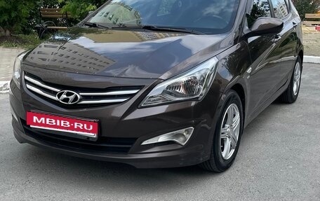 Hyundai Solaris II рестайлинг, 2015 год, 1 190 000 рублей, 3 фотография