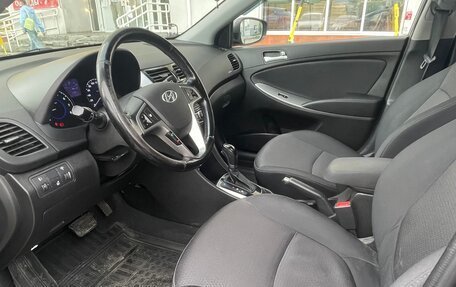Hyundai Solaris II рестайлинг, 2015 год, 1 190 000 рублей, 27 фотография